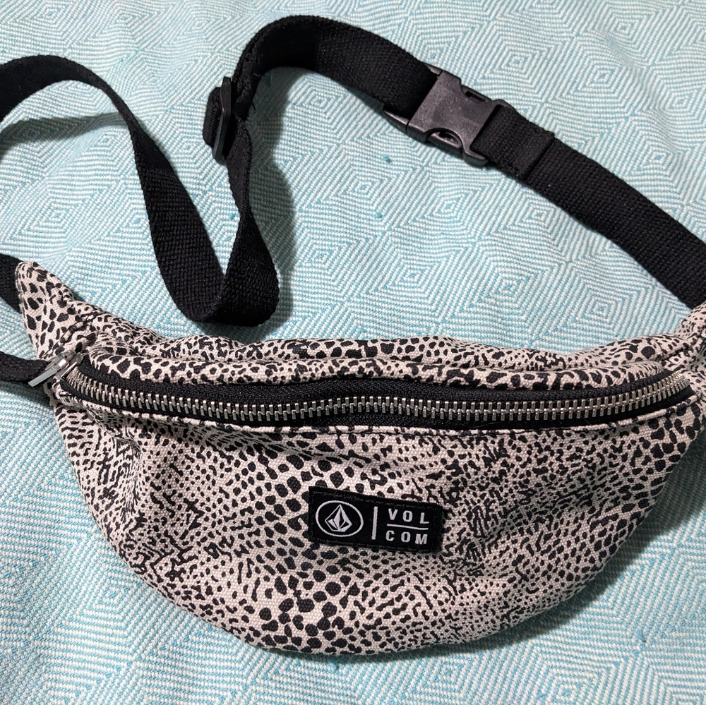 Volcom Black and Beige Animal Print Fanny Pack/ Belt Bag